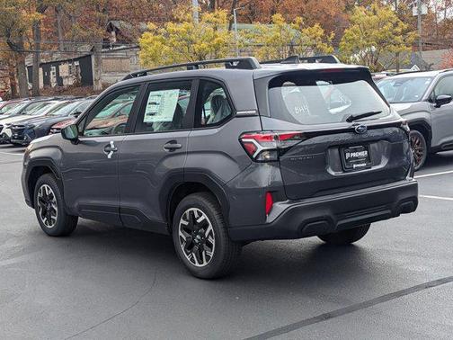 2025 Subaru Forester Base