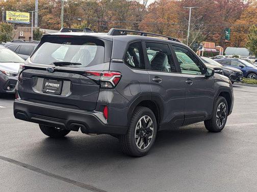 2025 Subaru Forester Base