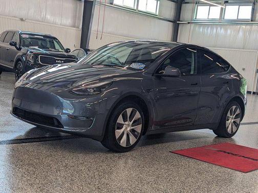 2023 Tesla Model Y Long Range Dual Motor All-Wheel Drive