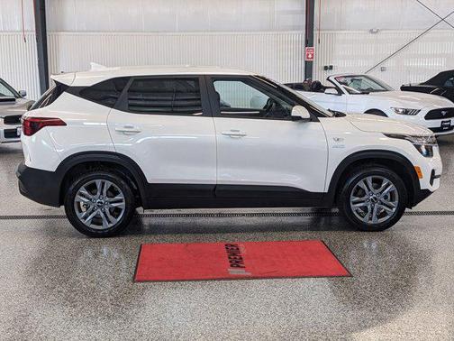 2023 Kia Seltos LX