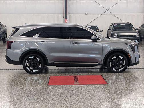 2025 Kia Sorento Plug-In Hybrid SX Prestige