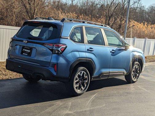 2025 Subaru Forester Base