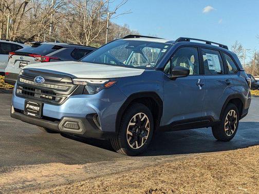 2025 Subaru Forester Base