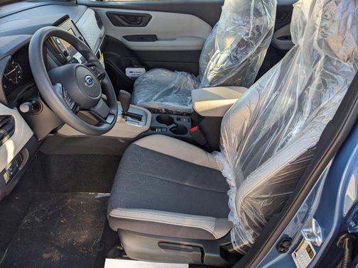 2025 Subaru Forester Base