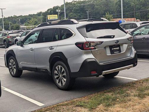 2025 Subaru Outback Touring XT