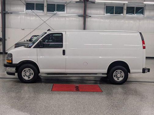 2022 Chevrolet Express 2500 RWD 2500 Regular Wheelbase WT