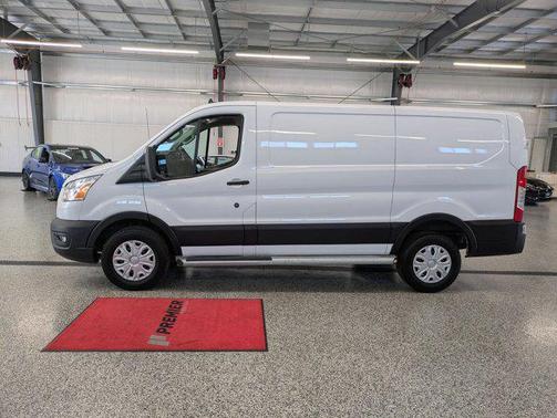 2022 Ford Transit-250 Base