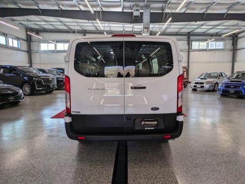 2022 Ford Transit-250 Base