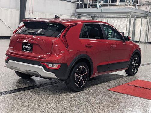 2024 Kia Niro LX