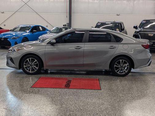 2022 Kia Forte LXS