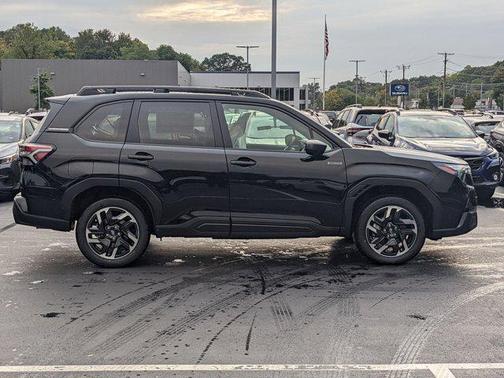 2025 Subaru Forester Hybrid Premium