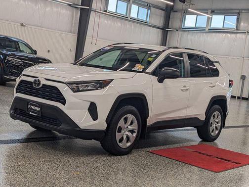 2020 Toyota RAV4 LE
