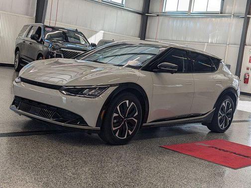2022 Kia EV6 Wind