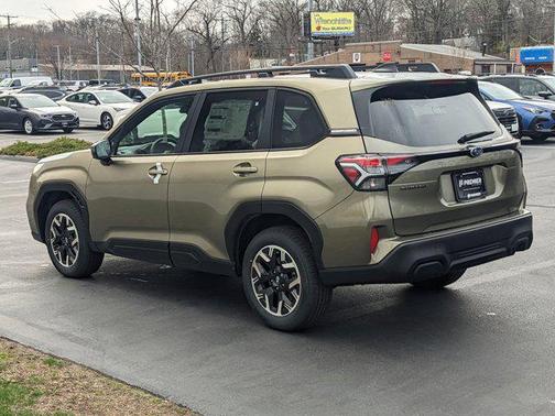 2025 Subaru Forester Premium