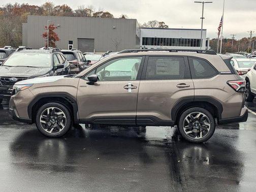 2025 Subaru Forester Hybrid Premium