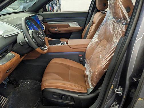 2024 VinFast VF 9 Plus