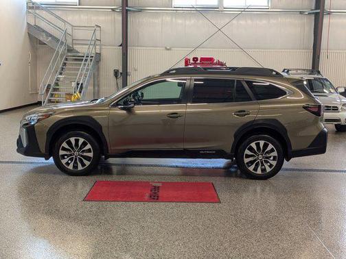 Autumn Green Metallic 2024 Subaru Outback Limited