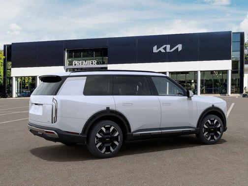 Glacial White Pearl 2027 Kia Telluride S