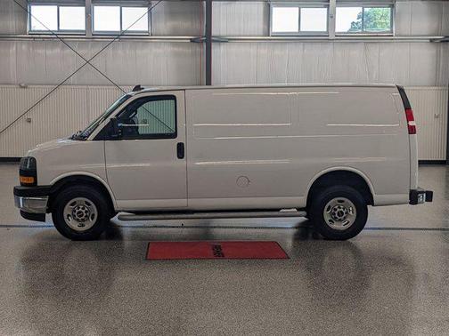 2023 GMC Savana 2500 Work Van