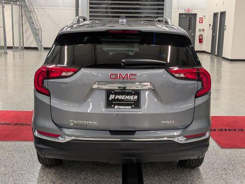 2021 GMC Terrain SLT