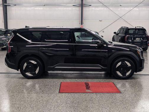 2024 Kia EV9 Light Long Range