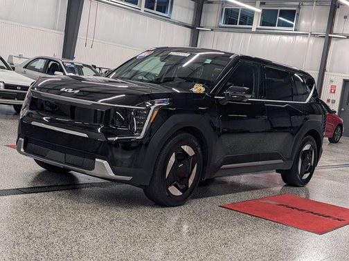 2024 Kia EV9 Light Long Range