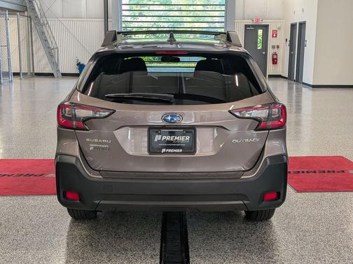 Brilliant Bronze Metallic 2024 Subaru Outback Premium