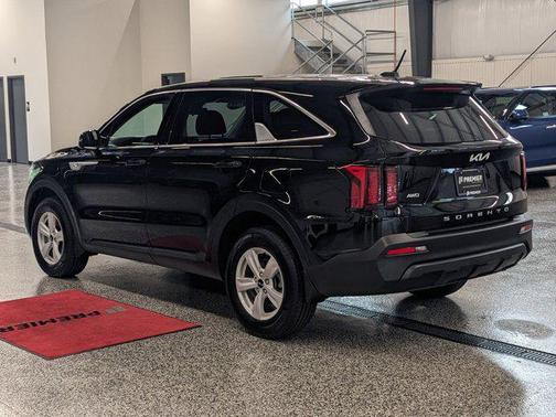 2022 Kia Sorento LX