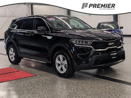 2022 Kia Sorento LX