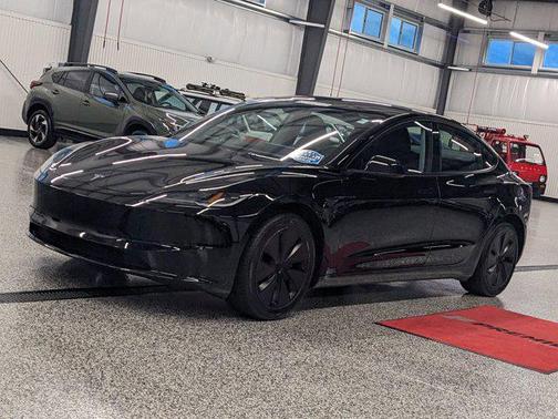 2025 Tesla Model 3 Long Range