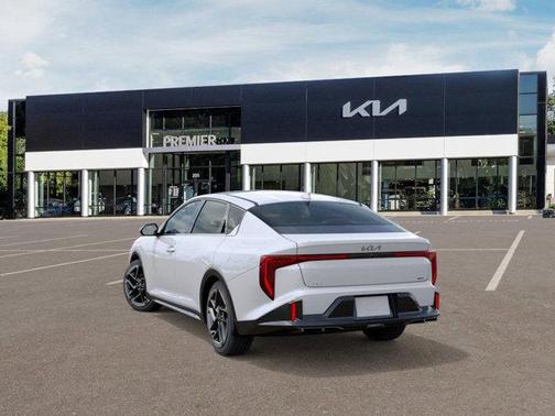2025 Kia K4 GT-Line