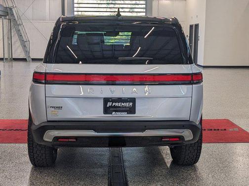 2022 Rivian R1S Launch Edition