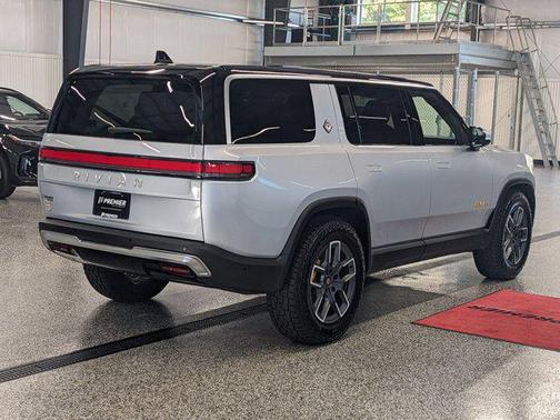 2022 Rivian R1S Launch Edition