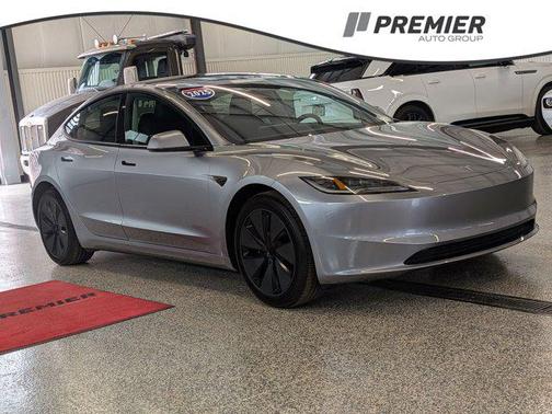 2025 Tesla Model 3 Long Range