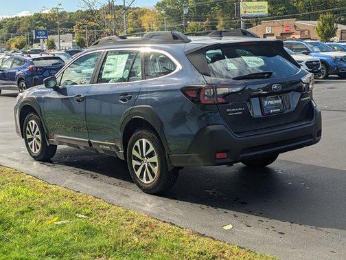 2025 Subaru Outback Base