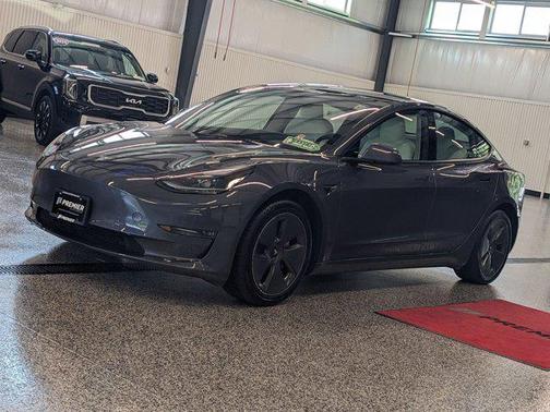 2022 Tesla Model 3 Long Range