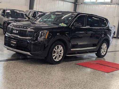 2022 Kia Telluride LX