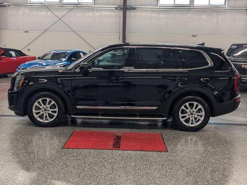 2022 Kia Telluride LX