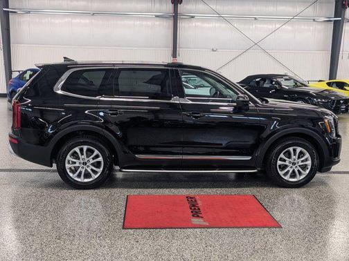 2022 Kia Telluride LX