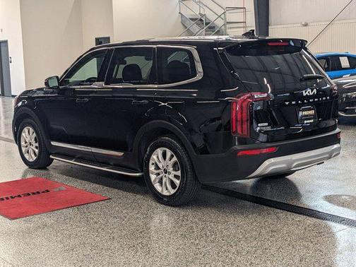 2022 Kia Telluride LX