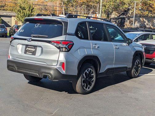 2025 Subaru Forester Premium