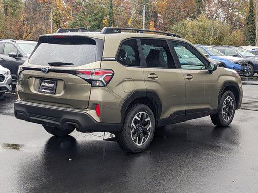 2025 Subaru Forester Premium