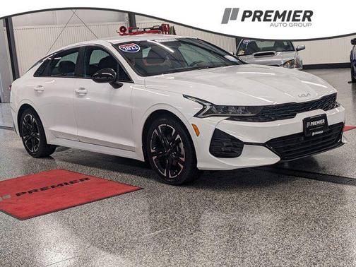 2022 Kia K5 GT-Line