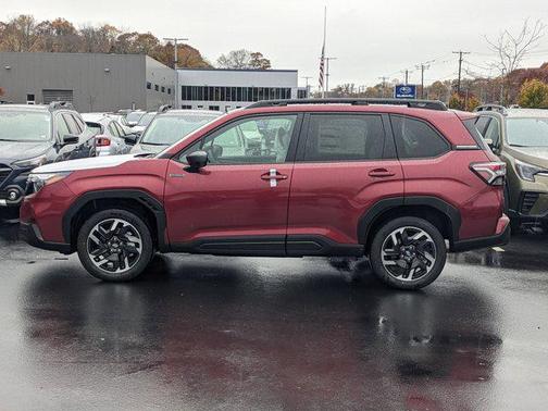 2025 Subaru Forester Hybrid Premium