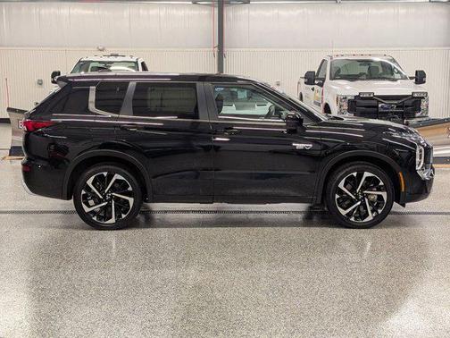 2024 Mitsubishi Outlander PHEV SE S-AWC