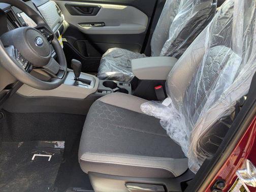 2025 Subaru Forester Base