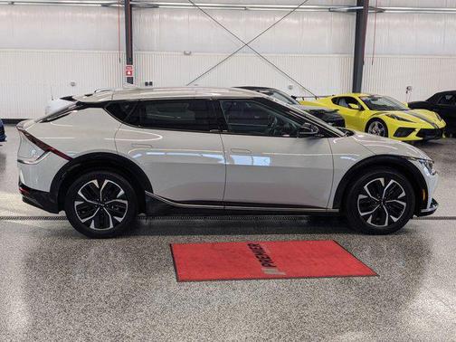 2022 Kia EV6 Wind