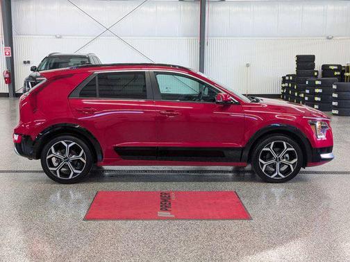 Runway Red 2023 Kia Niro Touring
