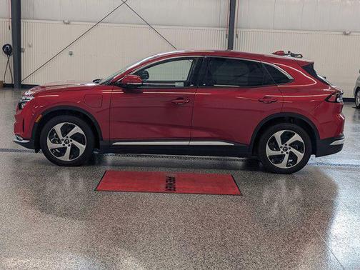 2025 VinFast VF 8 Eco