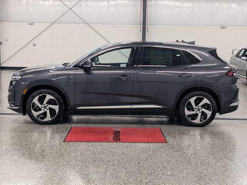 2025 VinFast VF 8 Eco